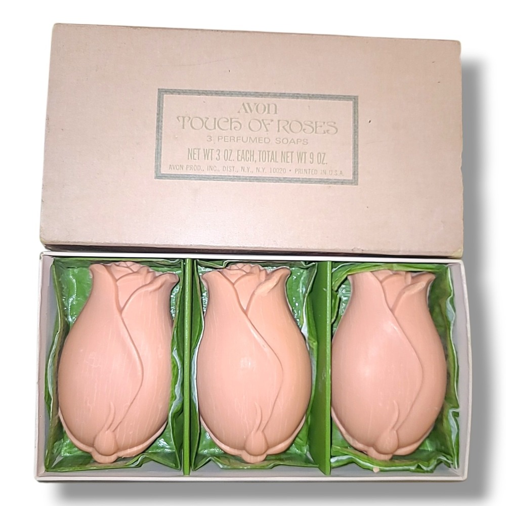 Vintage Avon Touch of Roses 3 Perfumed Soap Bars Still in Box 1970's Pink‎ Roses